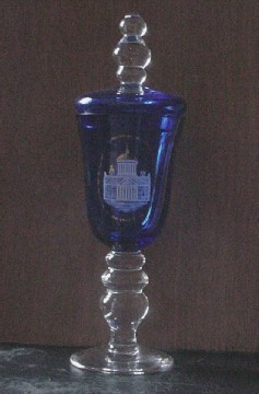 Vase.jpg (22405 bytes)