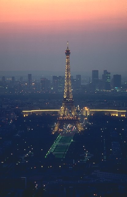 paree.jpg (34488 bytes)
